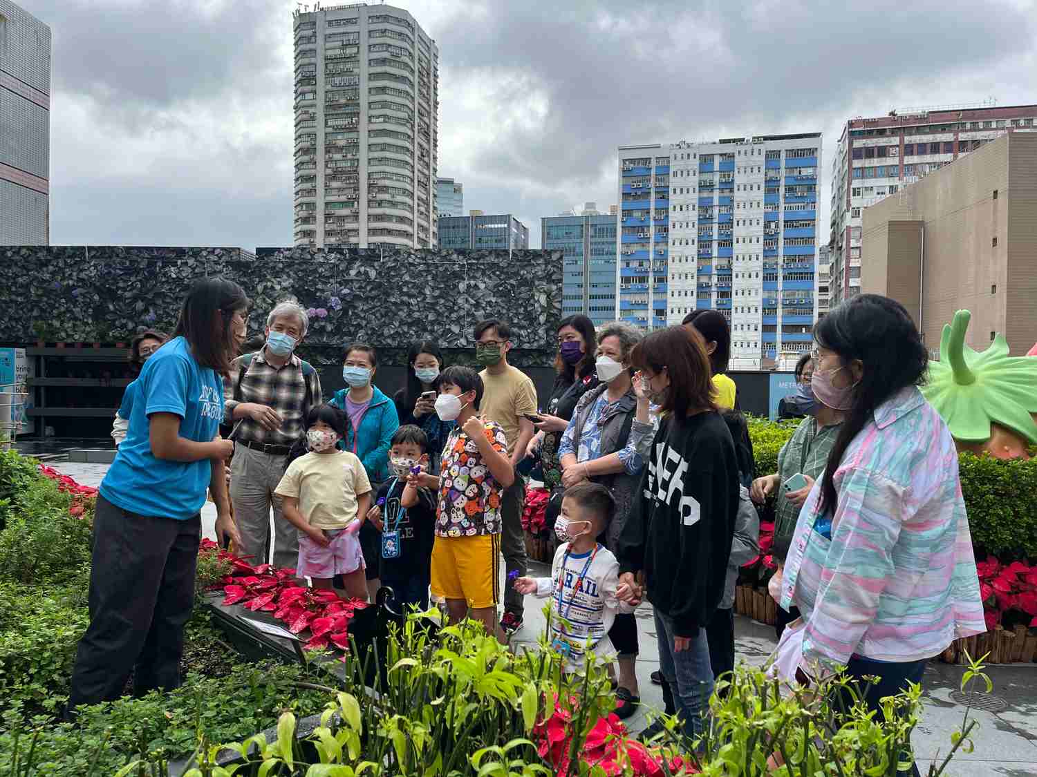 Earth Day Growing Weekend: Join us on April 22! 週六地球日︰城巿耕作工作坊